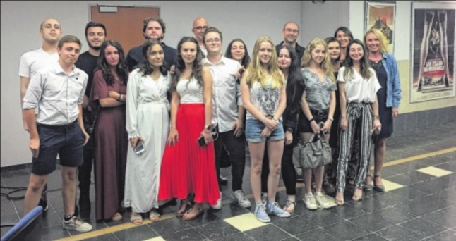 Photo de famille pour la promotion 2019 de la section audiovisuelle du lycée Jean-Paul de Rocca Serra qui a présenté à la Cinémathèque ses films réalisés dans la cadre du bac. / PHOTO D. L.