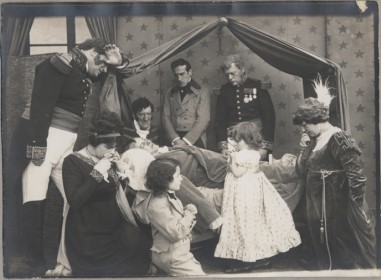 Michel Carré, Le Mémorial de Sainte-Hélène, 1911, photographies de plateau, Porto-Vecchio, Cinémathèque de Corse Michel Carré, Le Mémorial de Sainte-Hélène, 1911, photographies de plateau, Porto-Vecchio, Cinémathèque de Corse
